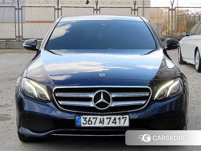 Mercedes-Benz E-Class W213 2018 Синий из Кореи
