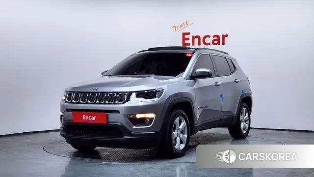 Jeep Compass 2nd Generation 2018 Серебряный из Кореи