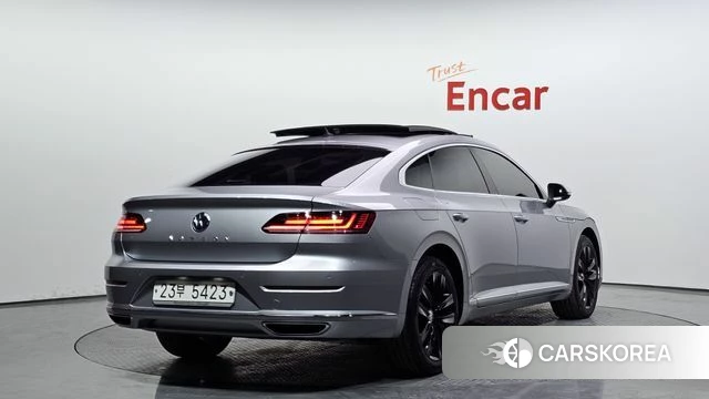 Volkswagen Arteon 2019 Серебряный из Кореи
