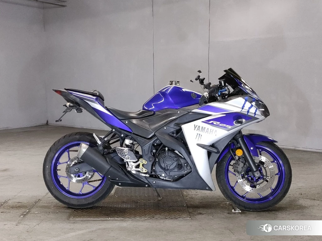Проданный Yamaha YZF-R25 2014 из Японии