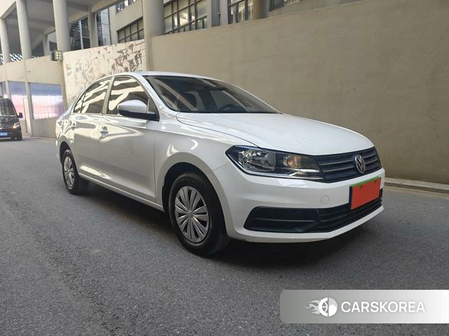 Volkswagen Santana 2022 Белый из Китая