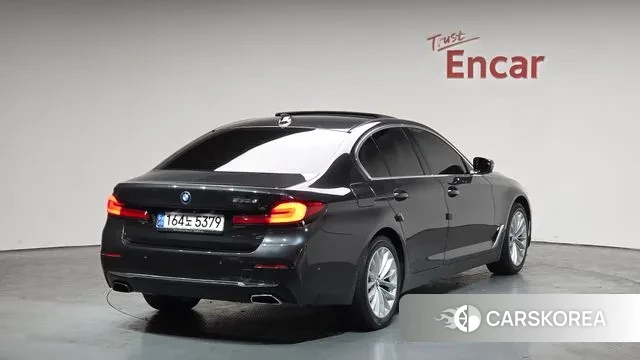 BMW 5 Series (G30) 2021 Серый из Кореи