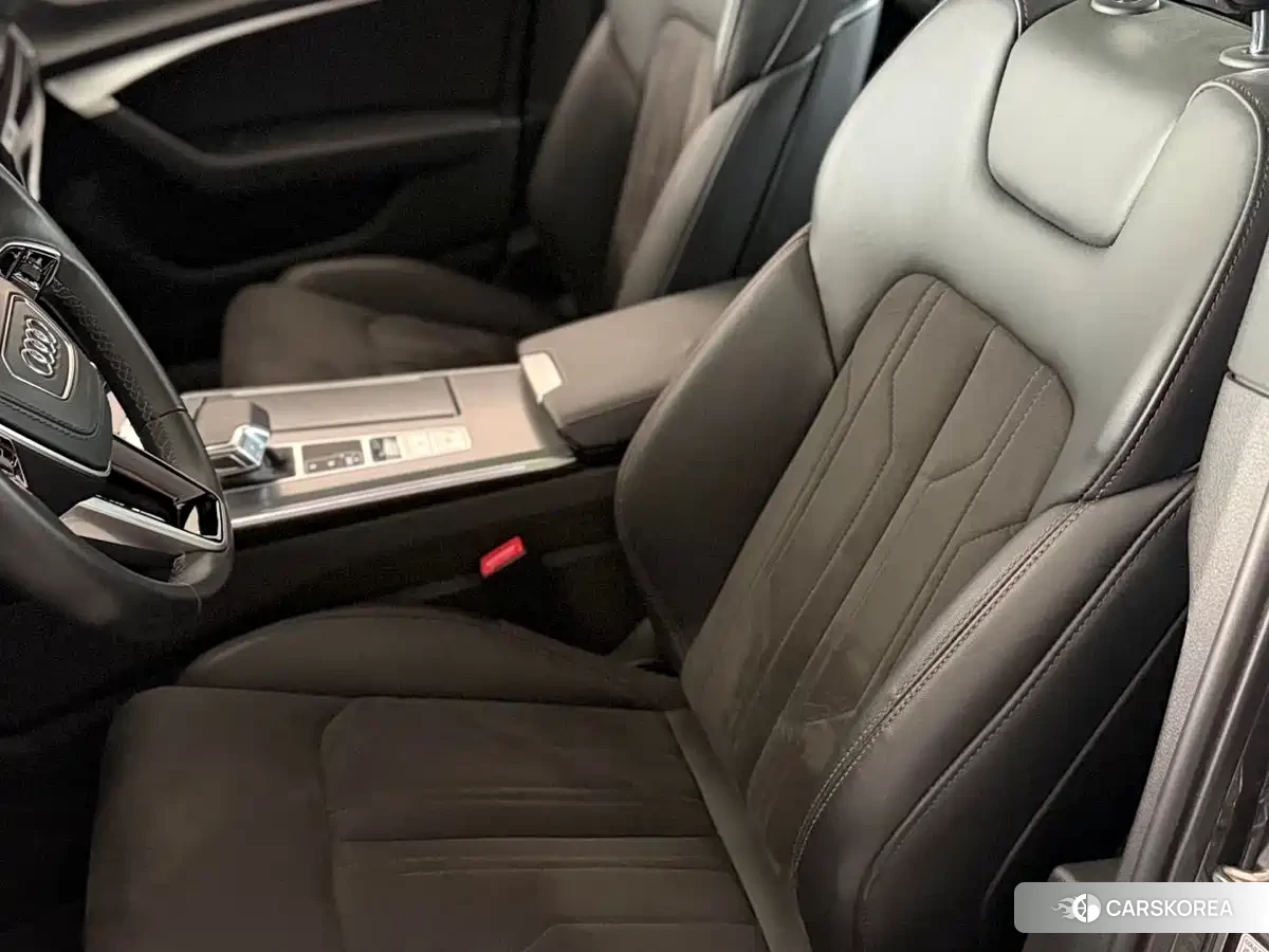 Audi A6L 2024 Silver/gray из Китая
