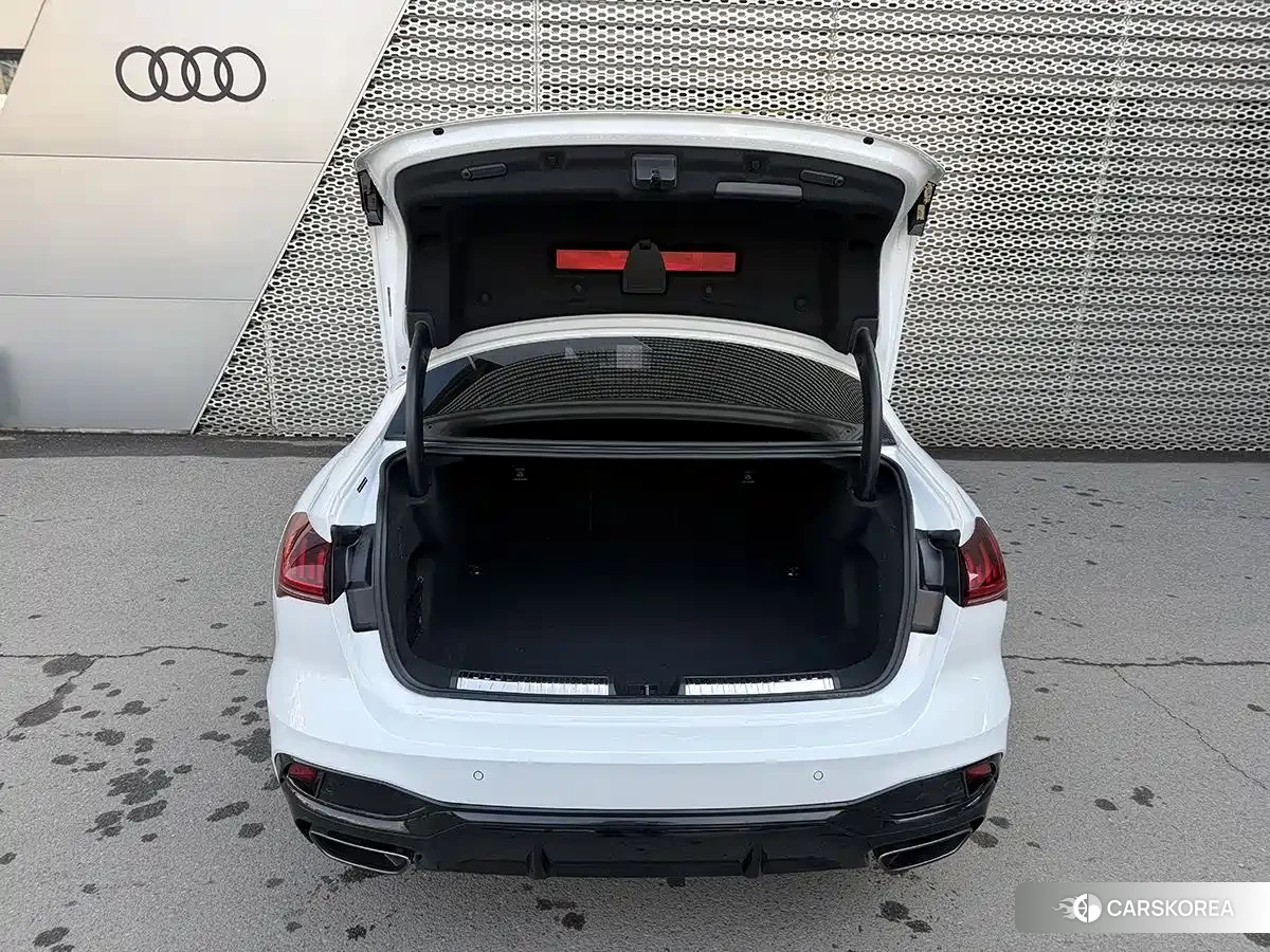 Audi A5L 2025 Белый из Китая