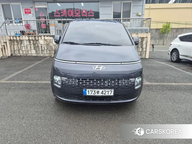 Hyundai Staria 2023 Серый из Кореи