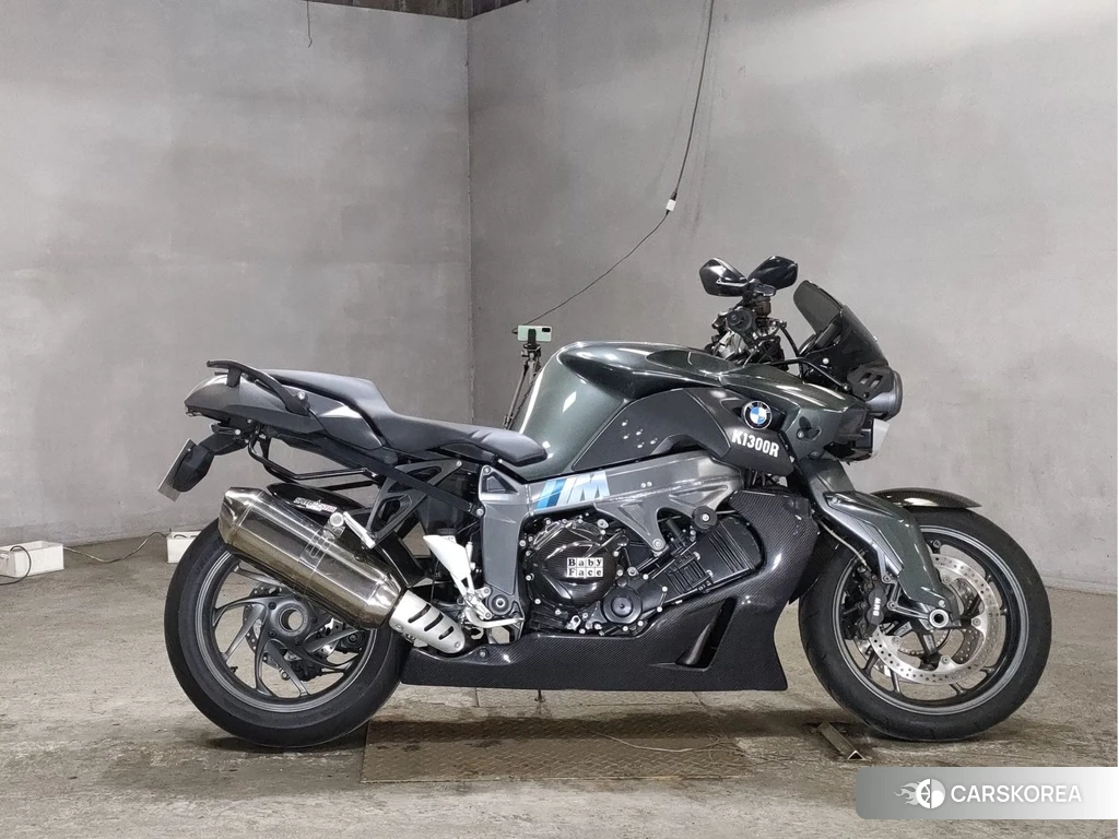 Проданный BMW K1300R 2010 из Японии