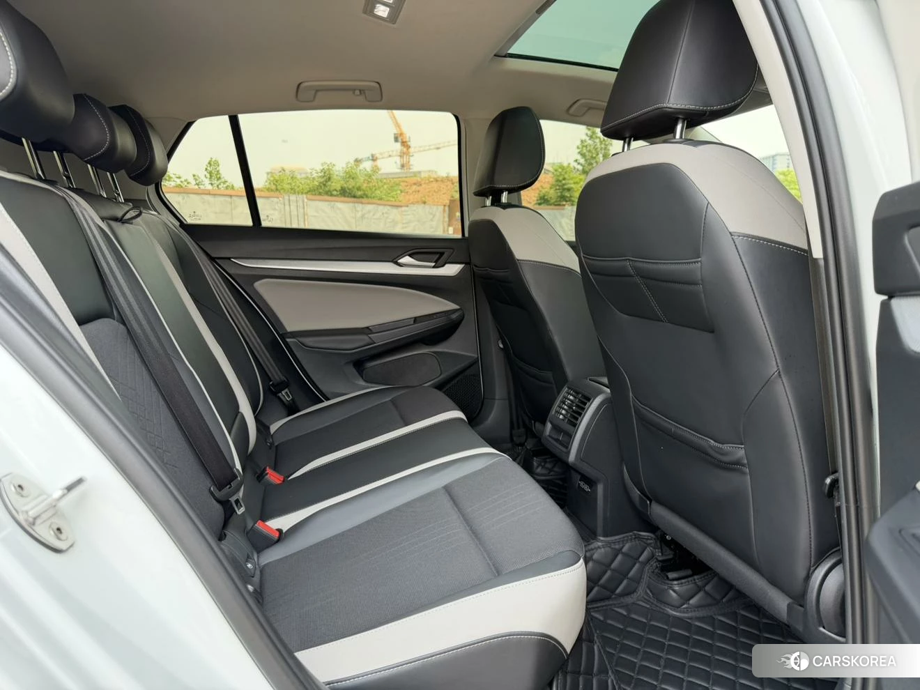 Volkswagen Golf 2020 Белый из Китая