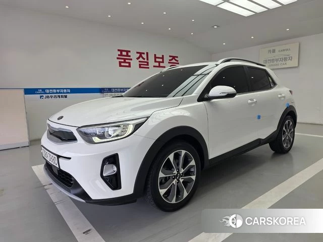 Kia Stonic 2020 Белый из Кореи