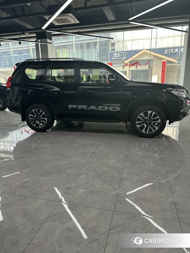 Toyota Prado (imported) 2023 Черный из Китая