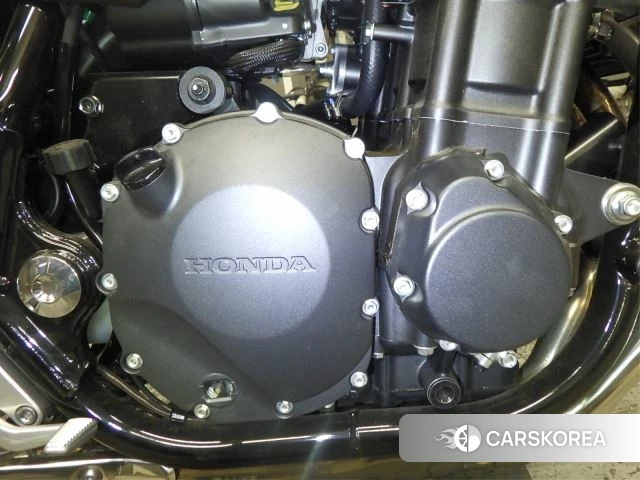 Engine photo