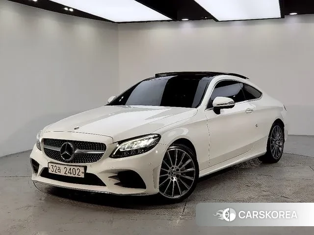 Mercedes-Benz C-Class W205 2019 Белый из Кореи