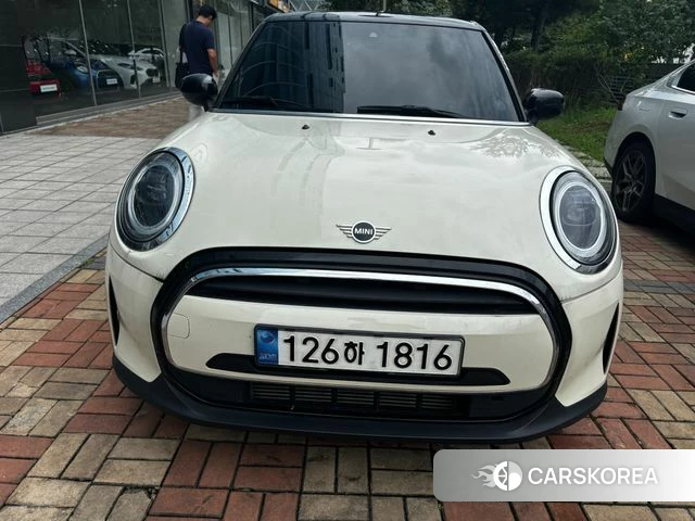 Mini Cooper 2021 Белый из Кореи