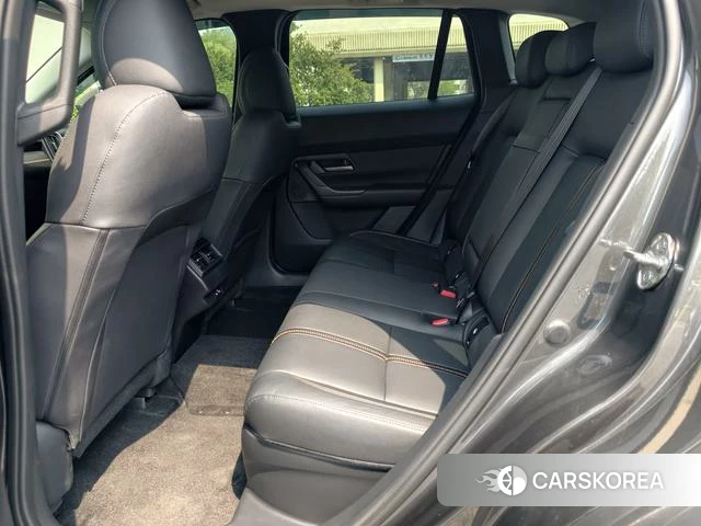 Mazda CX-50 line also 2026 Темно-серый из Китая