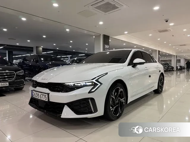 Kia The New K5 3rd generation 2023 Белый из Кореи
