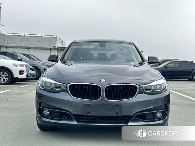 BMW 3 series GT 2018 Темно-серый из Китая