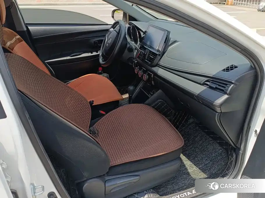 Toyota Vios 2022 Белый из Китая