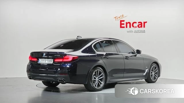 BMW 5 Series (G30) 2023 Черный из Кореи