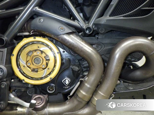 Engine photo