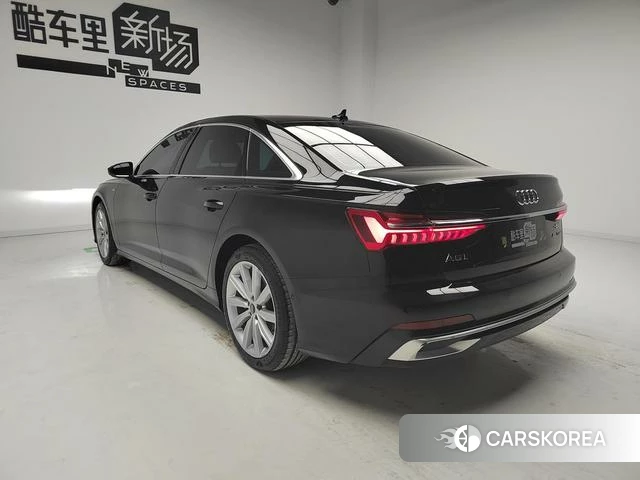 Audi A6L 2023 Черный из Китая