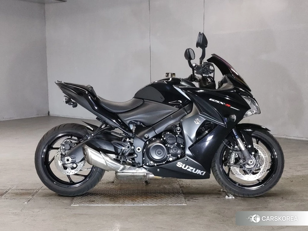 Проданный Suzuki GSX-S1000F 2019 из Японии