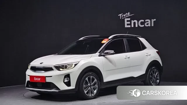 Kia Stonic 2018 Белый из Кореи