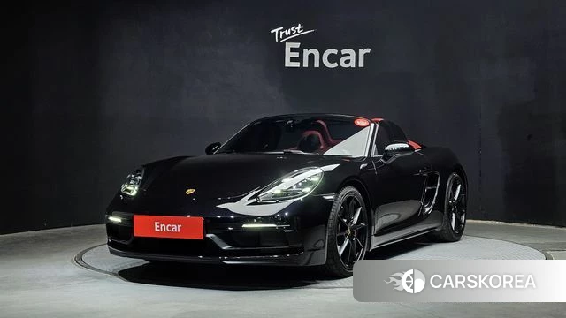 Porsche 718 Boxster 2024 Черный из Кореи