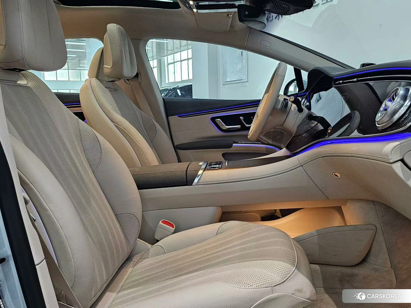 Mercedes-Benz EQS 2023 Серебристо-серый из Китая