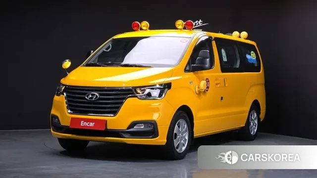 Hyundai The New Grand Starex 2018 Желтый из Кореи