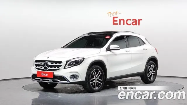 Mercedes-Benz GLA-Class X156 2019 Белый из Кореи