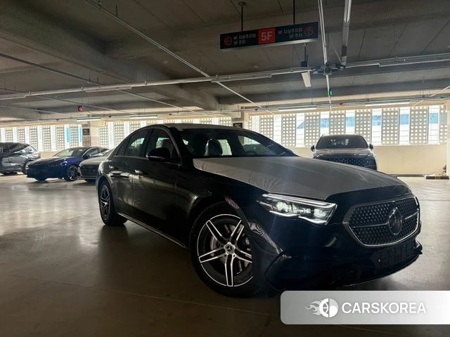 Mercedes-Benz E-Class W214 2026 Черный из Кореи
