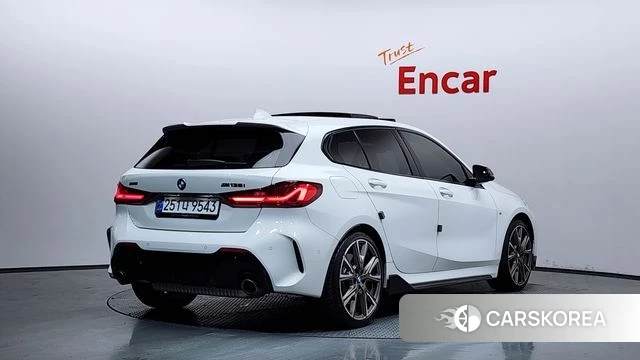 BMW 1 Series (F40) 2024 Белый из Кореи