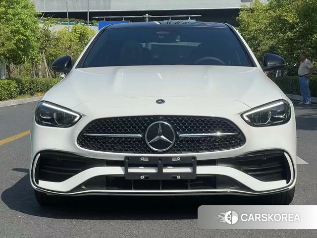 Mercedes-Benz Class C 2023 Белый из Китая