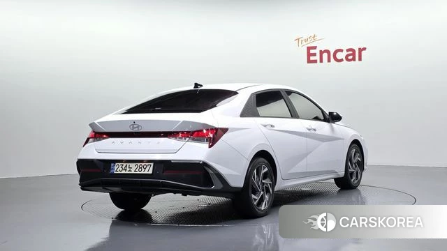 Hyundai The New Avante (CN7) 2024 Белый из Кореи