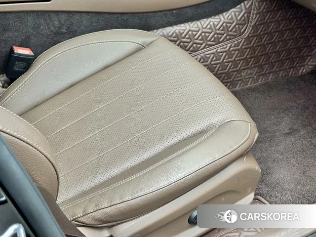 Mercedes-Benz E-class 2023 Черный из Китая