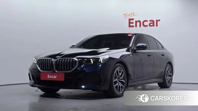 BMW 5 Series (G60) 2024 Черный из Кореи