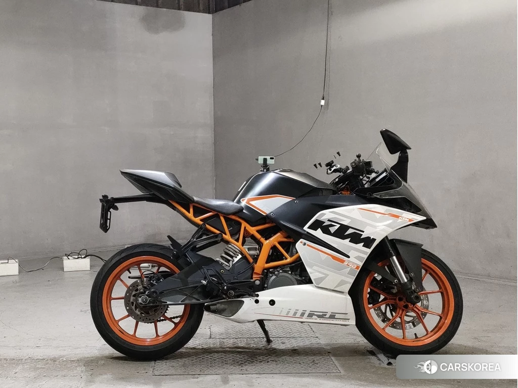 Проданный KTM RC 390 2015 из Японии, фото 2