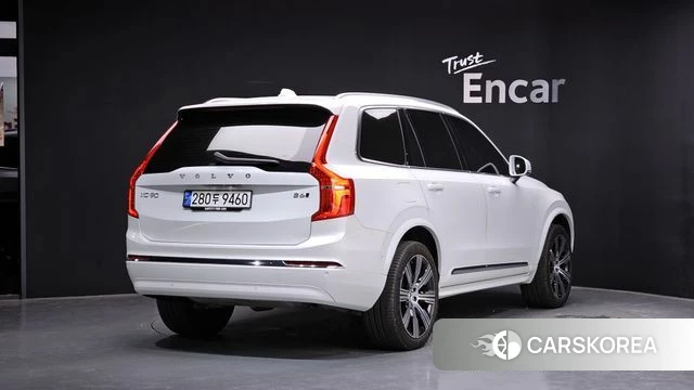 Volvo XC90 second Generation 2024 Белый из Кореи