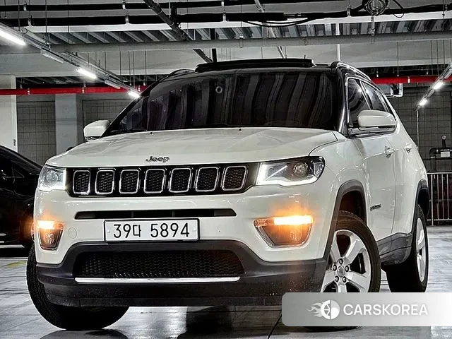 Jeep Compass 2nd Generation 2018 Белый из Кореи