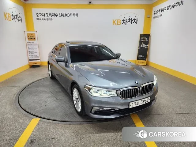 BMW 5 Series (G30) 2018 Серый из Кореи