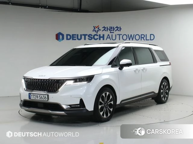 Kia Carnival 4th generation 2022 Белый из Кореи