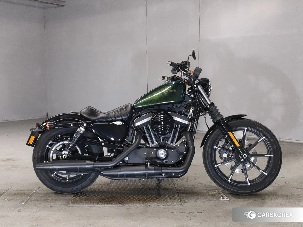 Проданный Harley-Davidson Sportster XL883N 2018 из Японии, фото 2