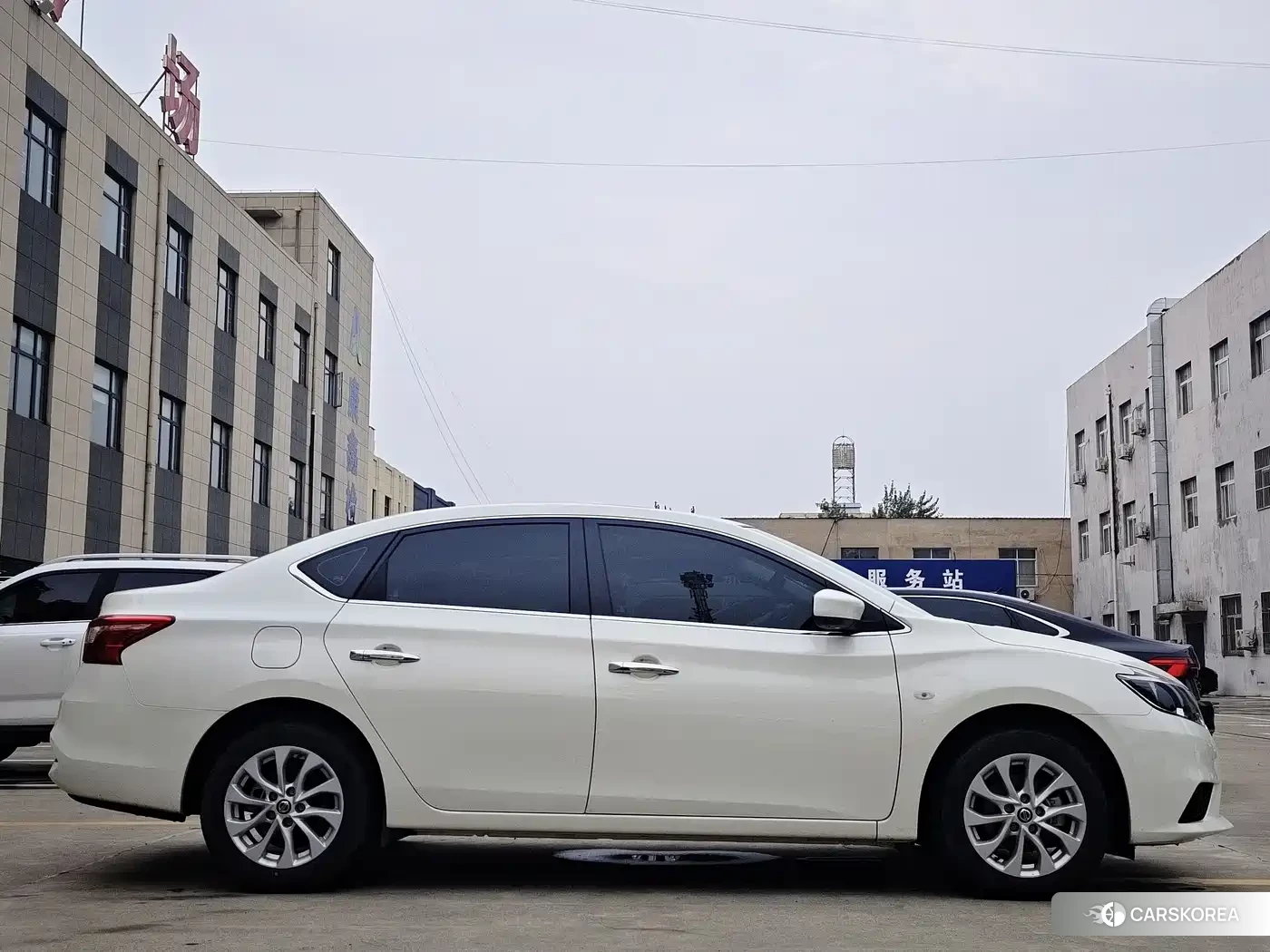 Nissan Sylphy 2024 Белый из Китая