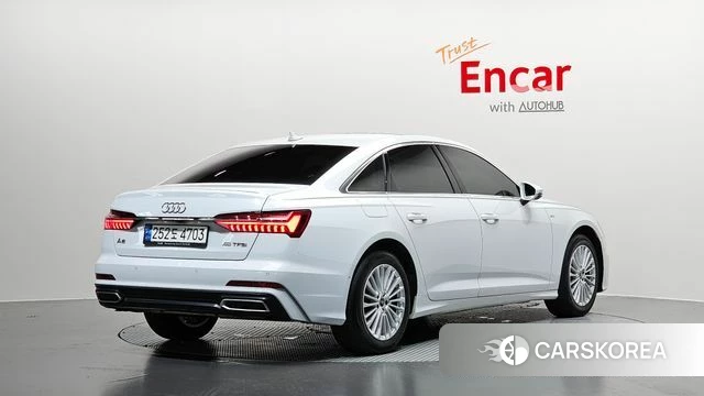 Audi A6 (C8) 2021 Белый из Кореи