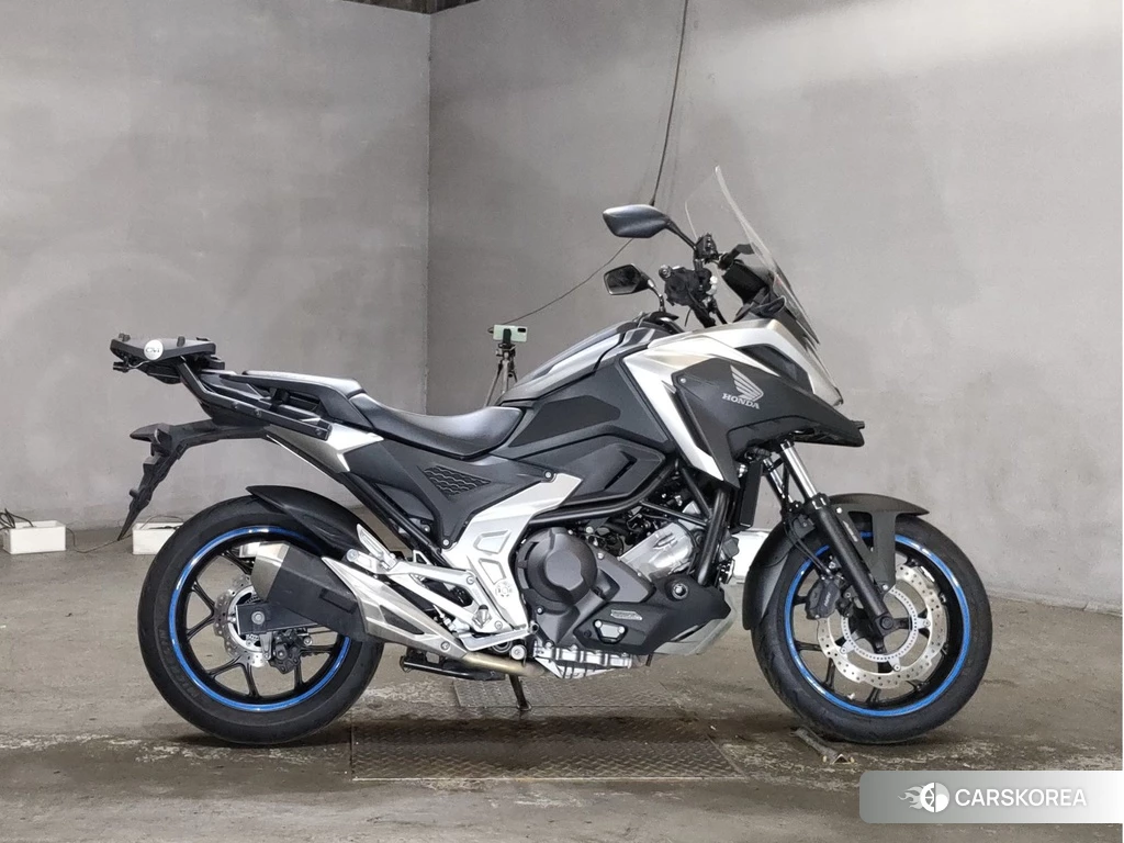 Проданный Honda NC750X DCT 2022 из Японии, фото 2