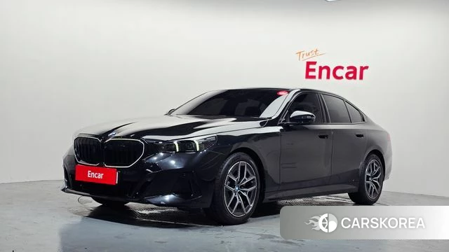 BMW 5 Series (G60) 2025 Черный из Кореи