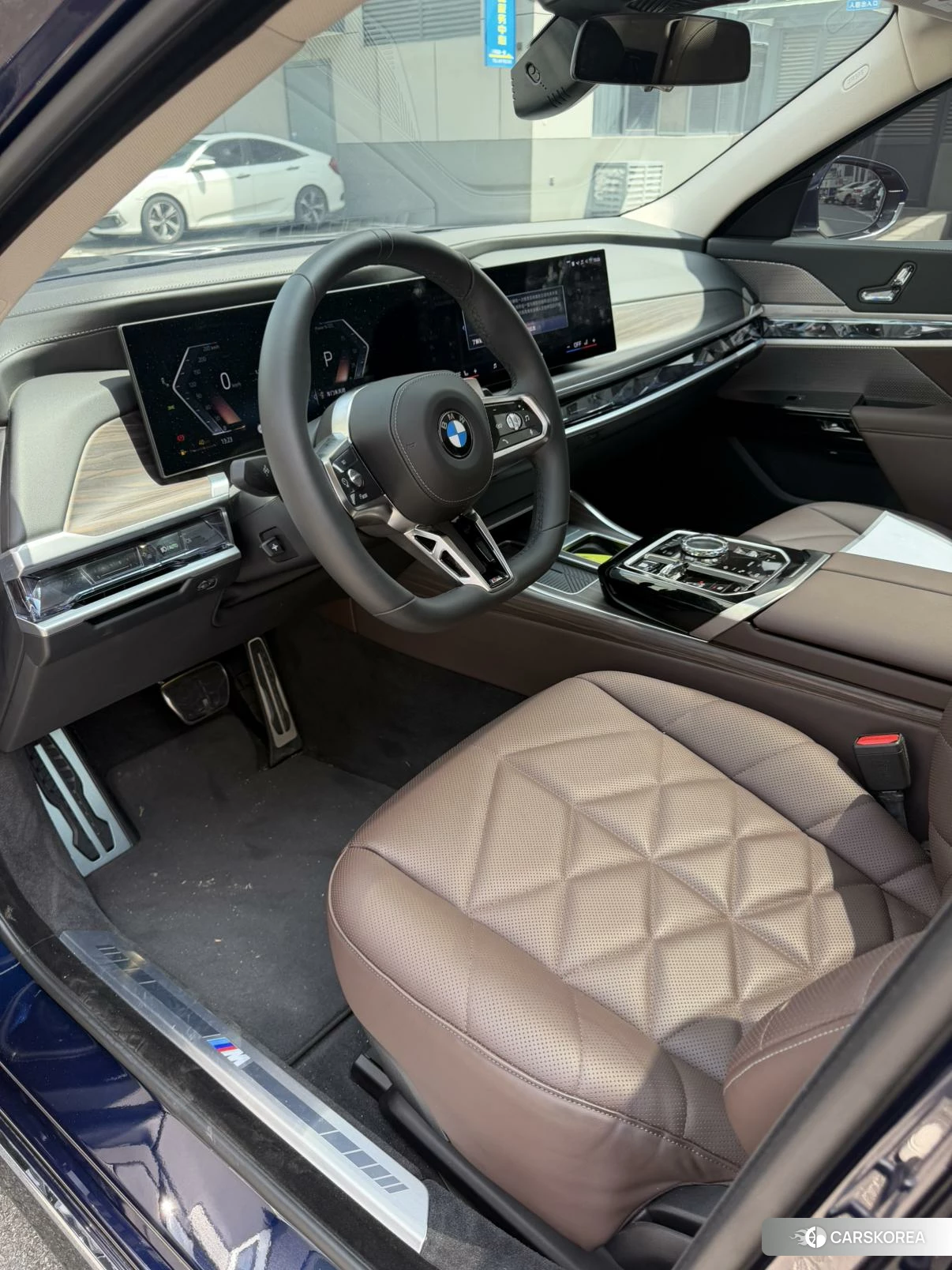 BMW 7 series 2022 Черный из Китая