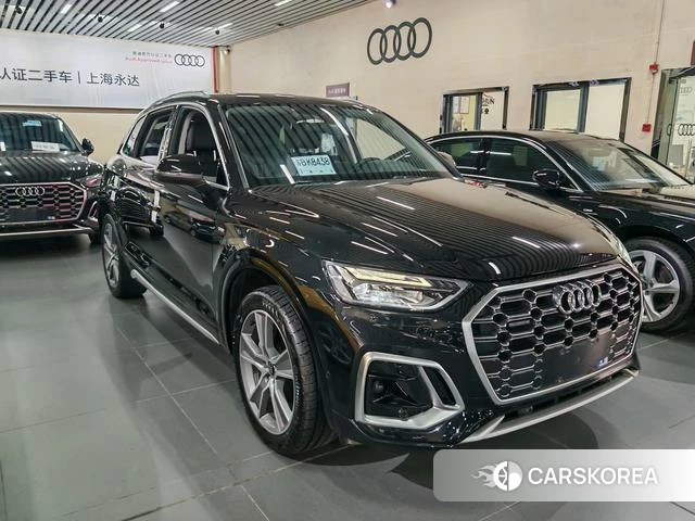 Audi Q5L 2022 Черный из Китая