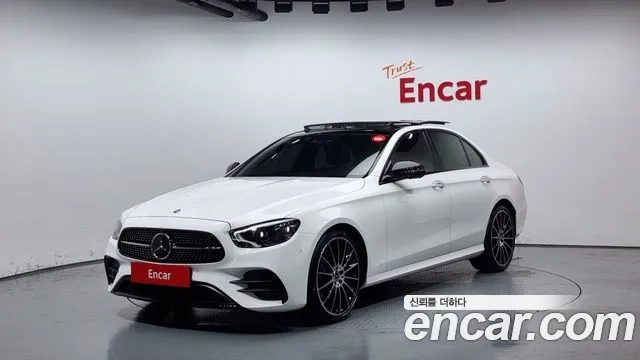 Mercedes-Benz E-Class W213 2023 Белый из Кореи