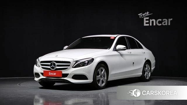 Mercedes-Benz C-Class W205 2018 Белый из Кореи