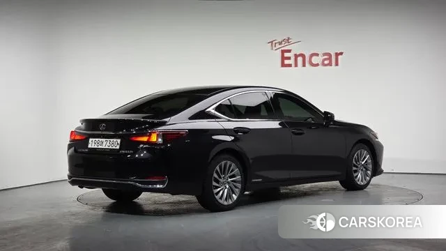 Lexus ES300h 7th generation 2018 Черный из Кореи